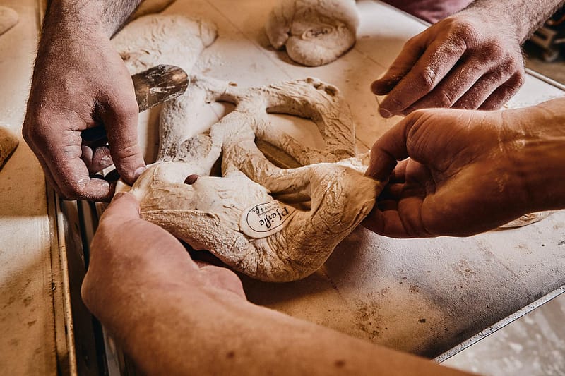 Brotherstellung, Brot, Handwerk, Backwerk, Bäckerei, Pfeifle, Andreas Gerhardt, Nacht