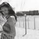 DOGMA 95 Deauville Trouville Peter Lindbergh Lars von Trier Andreas Gerhardt deutscher Fotograf Modefotografie Frau am Strand Netz Blick Augen Hände sw Analog